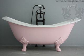 Pink Clawfoot Tub, Dark Floor Bathroom, Old Bathtubs, Blush Pink Bedroom Decor, Friar Park, Pink Living Room Ideas, Pink Room Aesthetic, Blush Pink Living Room, Clawfoot Tub Bathroom