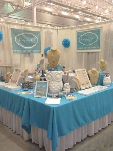 28+ Ideas craft table set up booth displays vendor events for 2019 Vendor Events Displays, Festival Booth Display, Craft Booth Design, Jewelry Display Booth, Craft Fair Vendor, Craft Fair Booth Display, Vendor Table, Craft Show Booths, Stand Feria