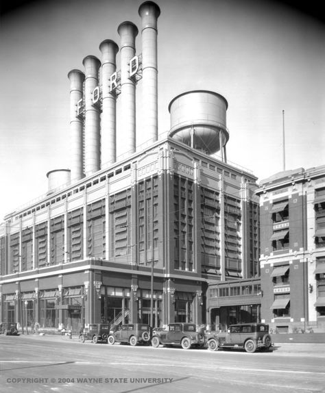 13 photos that showcase the glory days of Detroit factories Detroit Pictures, Converted Factory, Historic Detroit, Detroit Cars, Detroit Motors, Detroit Art, Detroit History, Wayne State University, Wayne State