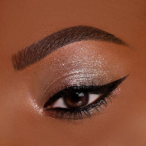 Stick Eyeshadow, Kvd Beauty, Makeup News, Makeup For Black Skin, Eyeshadow Stick, Brown Skin Makeup, Simple Eye Makeup, Glamour Makeup, Eyeliner Looks