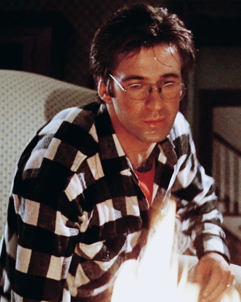 Beetlejuice Alec Baldwin, Young Alec Baldwin, Alec Baldwin 90s, Alec Baldwin Beetlejuice, Adam Maitland, Beetlejuice 2, Tim Burton Beetlejuice, Funny Aesthetic, Films Movies