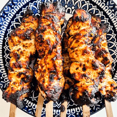 Air Fryer Greek Chicken, Chicken Thigh Recipes Air Fryer, Greek Chicken Kabobs, Greek Yogurt Chicken, Large Air Fryer, Yogurt Chicken, Greek Seasoning, Chicken Kabobs, Greek Chicken