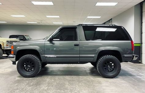 1996 Chevy Tahoe 2 Door, Chevy Z71 Lifted 4x4, Chevy Tahoe Off Road, Two Door Tahoe, Obs Tahoe, Chevy Tahoe Interior, 1999 Chevy Tahoe, Yukon Truck, 1999 Tahoe