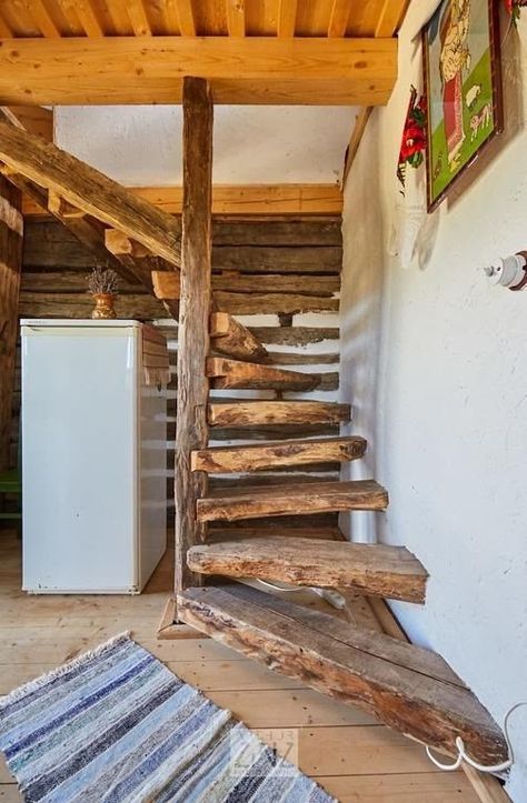 Rustic Staircase, Rustic Stairs, Staircase Makeover, Home Stairs Design, Rustic Home Design, Shower Tile Designs, House Stairs, Spiral Staircase, Shower Remodel