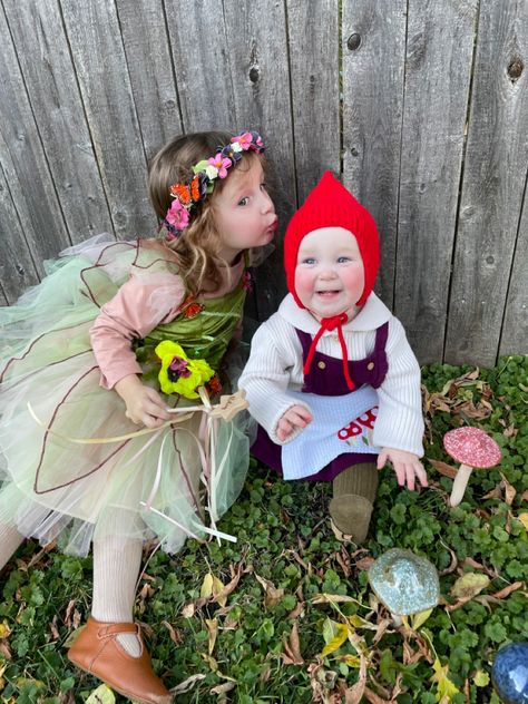 Gnome And Fairy Costume, Woodland Halloween Costumes Family, Fairy And Mushroom Costume, Diy Flower Halloween Costume, Toddler Fairy Costume Diy, Woodland Family Costumes, Family Fairy Costumes, Woodland Halloween Costumes, Fairy Family Costume Ideas