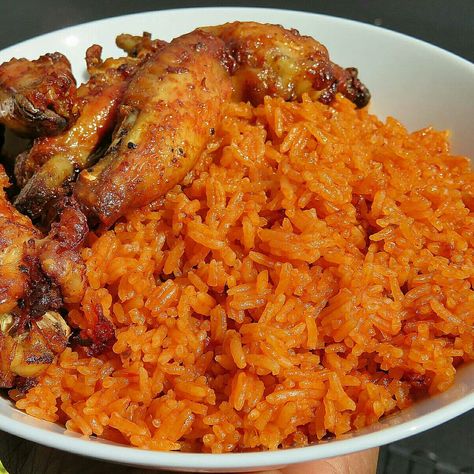 Nigerian Culture Aesthetic, Jollof Rice Recipe Ghana, Ghana Jollof Rice, Ghana Jollof, Jollof Rice Recipe, Nigeria Food, Ghanaian Food, Culture Aesthetic, Nigerian Culture