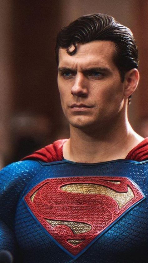 Henry Cavill Superman Wallpaper, Wallpaper Allah, Evil Superman, Henry Superman, Henry Cavill Shirtless, Superman Henry Cavill, Superman Artwork, Dc Superman, Superman Wallpaper