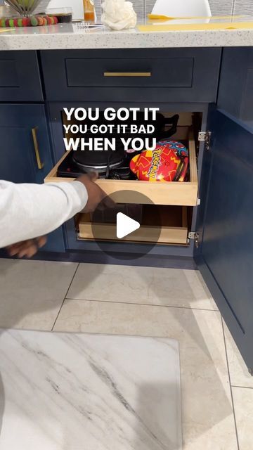 Erik Mass on Instagram: "Would you convert ALL your BOTTOM kitchen cabinet shelves into pullouts? #cabinetstorage #diy #storagesolutions #potsandpansorganization #grownandhandy #woodworking #usherbowl #ushersuperbowl #grownandhandy #valentineday" Pullout Kitchen Cabinets, Kitchen Cabinet Pullout, Kitchen Pullout, Cabinet Pullout, Kitchen Cabinet Shelves, Cabinet Shelves, Diy Kitchen Cabinets, Pots And Pans, Diy Kitchen