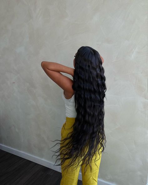 Black Hair Inspiration, V Hair, Hair Inspiration Long, Jet Black Hair, Crimped Hair, Pretty Braided Hairstyles, Dope Hairstyles, Hair Laid, Business Hairstyles