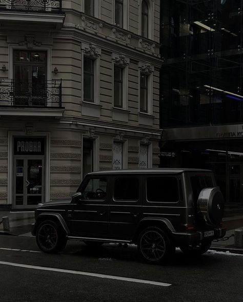 G Wagon Black Aesthetic, Mercedes G Wagon Aesthetic, G Wagon Black, G Wagon Aesthetic, Wagon Aesthetic, Mafia House Aesthetic, Black G Wagon, Aesthetic Mafia, Black Mercedes Benz