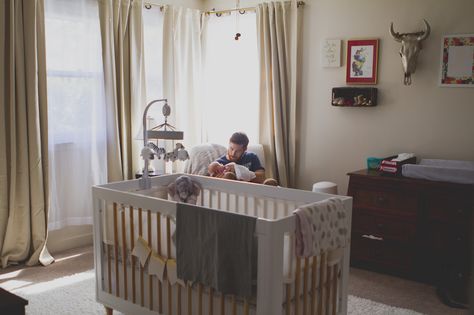 Crib In The Middle Of The Nursery, Crib Middle Of Room, Crib In Center Of Room, Bedroom Bay Window, Neutral Kids Room, Children's Bedroom Ideas, Parents Bedroom, Unisex Nursery, Baby Boy Room Nursery