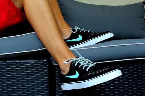 Nike SB Janoski ‘Tiffany’ Nike Janoski Outfit, Nike Sb Janoski, Nike Janoski, Nike Cortez Sneaker, Vans Old Skool Sneaker, Nike Sb, Vans Sneaker, Nike Shoes, Sneakers Nike