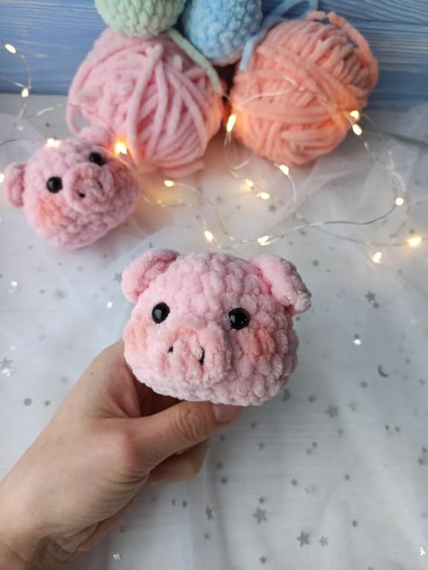 Pig Free Amigurumi Tutorial : Brochet Pig Keychain, Keychain Pattern, Amigurumi Tutorial, It Doesn't Matter, Baby Yarn, Doesn't Matter, Super Simple, Ravelry, A Man