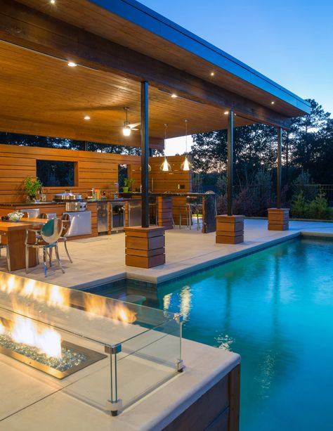 Luxury Pool with Modern Cabana - Modern - Pool - Atlanta - by Boyce Design and Contracting Modern Pool House Design, Pool Cabana Ideas, Modern Pool House, Pool Cabanas, Living Pool, Pool House Designs, Luxury Swimming Pools, Pool House Plans, Outdoor Kitchen Plans