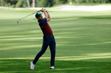 Jordan Spieth Wallpaper, Trevor Bauer, Fall Highlights, Andrew Benintendi, Calf Injury, Lebron James Wallpapers, Justin Fields, Dustin Johnson, Deer Wallpaper