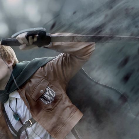 Attack On Titan / AOT / Shingeki No Kyojin / Snk / Armin Arlert / aesthetic Armin Arlert Aesthetic, Aot Visuals, Aot Realistic, Aot Irl, Aot Shingeki No Kyojin, Aot Shifting, Shifting Visuals, Winter Soldier Cosplay, Aot Cosplay