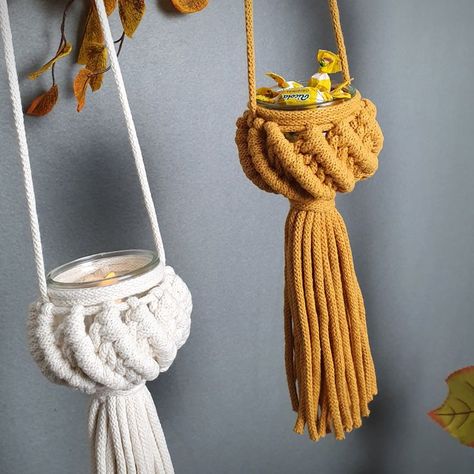 macrame plant hangers, macrame basket diy, rope crafts, basket weave, home decor ideas, woven basket, knotting ideas, macrame knots, hanging plants ideas Janome Sewing Machine Tutorials, Macrame Pod, Plant Hanger Tutorial, Air Plant Wall, Macrame Basket, Jute Macrame, Indoor Plant Hangers, Basket Plant, Basket Tutorial