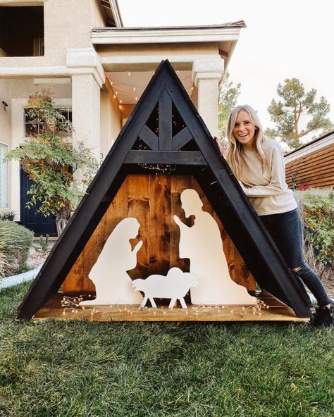 Diy Nativity Scene Outdoor, Diy Nativity Scene, Angela Rose Home, Scene Diy, Nativity Scene Diy, Angela Rose, Outdoor Nativity Scene, Outdoor Nativity, Diy Nativity