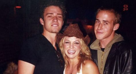 Before Social Media Killed Hollywood Nightlife: Never-Before-Seen Photos of Young Leonardo DiCaprio Ryan Gosling and More Funk Bands, Cheap Halloween Costumes, Райан Гослинг, Young Leonardo Dicaprio, Mtv Movie Awards, Michael Keaton, Dwayne The Rock, Carrie Fisher, Ryan Gosling