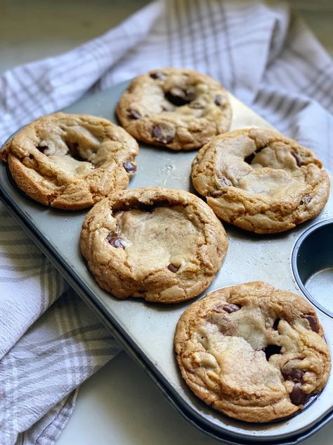 Lava Cookies, Restaurant Classic, Molten Lava Cake, Fudge Dessert, Brown Butter Chocolate Chip, Molten Chocolate Lava Cake, Cookie Cake Pie, Molten Lava Cakes, Chocolate Chip Cookie Cake