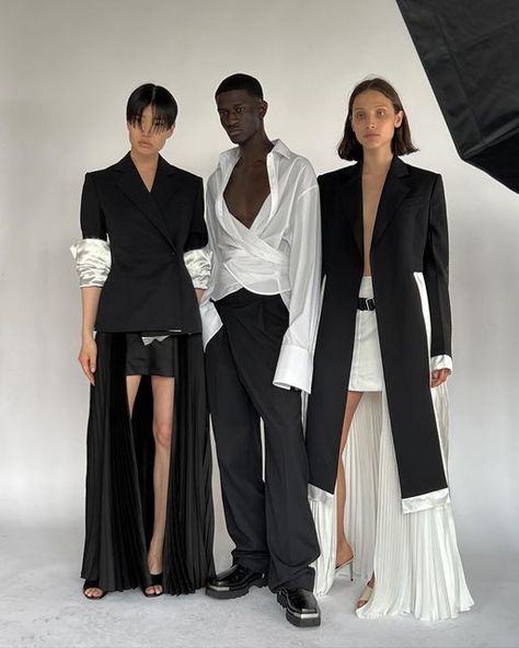 Peter Do on Instagram: "SS23 fittings with my favs STEPH, IBBY, and VICTORIA @the.peterdo" The Peterdo, Peter Do, Fashion Landscape, Spring 2023, Looks Style, Helmut Lang, Blazer Dress, Fashion Sketches, Fashion Addict