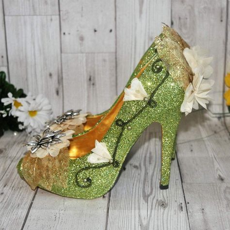 Princess Tiana Heels, Princess And The Frog Sweet 16 Shoes, Princess And The Frog Shoes, Princess Tiana Shoes, Princess Tiana Sweet 16 Ideas Dress, Princess Tiana Sweet 16 Ideas, Tiana Quince, Quinceanera Heels, Sweet 16 Shoes