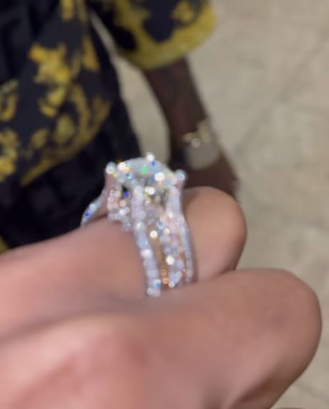 Ice Jewelry Aesthetic, Icy Jewelry, Iced Out Rings, Expensive Jewelry Luxury, Luxe Jewelry, Dope Jewelry, Girly Accessories, Classy Jewelry, Expensive Jewelry