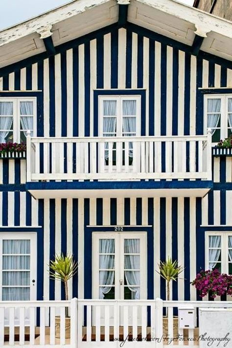 Portugal Roadtrip, Portuguese Culture, Costa Nova, Visit Portugal, Beautiful Houses, Albufeira, Algarve, Curb Appeal, Outdoor Spaces