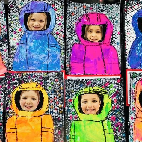 Keisha L. Casiano on Instagram: "Kindergarten astronauts shining bright ✨ Literally glowing in the dark! Check out these adorable creations, thanks to the creative genius of @just_artin_around 🌟  #arteducation #artteacher #elementaryartteacher  #education  #teachersofinstagram #weareteacher" Space Art Lessons Elementary, Astronaut Art Project, Preschool Galaxy Art, Outer Space Art Lessons Elementary, Glow In The Dark Elementary Art, Outer Space Themed Art Projects, Element Of Art Space Lessons, Space Crafts For Kids, First Grade Art