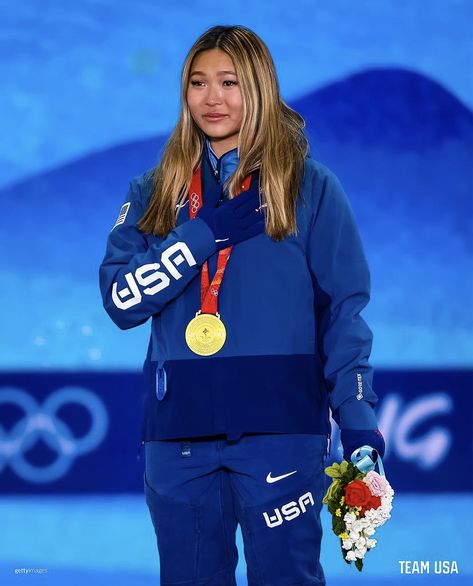 Chloe Kim Snowboarder, 1968 Olympics, Chloe Kim, Olympic Gold Medals, Different Sports, Olympic Sports, Gold Medal, Summer Olympics, Team Usa