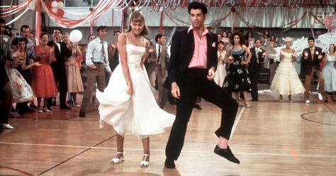 Call the police and the fireman, because this movie mashup is just too damn hot. In a mashup to end all mashups, YouTube channel What's the Mashup? has synced some of your favorite movie dance scenes with Movie Prom Dresses, Sandy Olsen, Movie Dance Scenes, Olsen Aesthetic, Retro Prom, Grease Movie, Brooklyn Brewery, Uptown Funk, Cinema Theatre