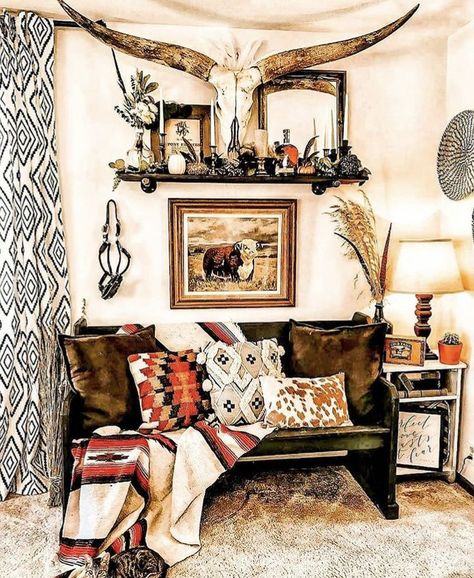 Productive Pictures, Cowboy Signs, Western Decorations, Western Living Room Decor, Diy Western, Western Room, Western Living Room, Hippie House, Western Bedroom Decor