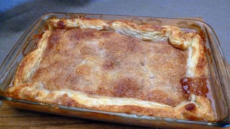 Puff Pastry Peach Cobbler - Centex Cooks Dessert Puff Pastry, Peach Puff Pastry, Peach Cobbler Ingredients, Peach Dessert, Peach Dessert Recipes, Easy Puff Pastry, Peach Cobbler Easy, Peach Desserts, 9x13 Baking Dish