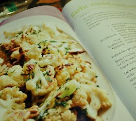 The Spice Garden: Ina Garten's Garlic-Roasted Cauliflower Tasty Cauliflower, Barefoot Contessa Recipes, Roasted Cauliflower Recipes, Spice Garden, Ina Garten Recipes, One Dish Dinners, Cauliflower Salad, Cauliflower Recipes, Yummy Eats