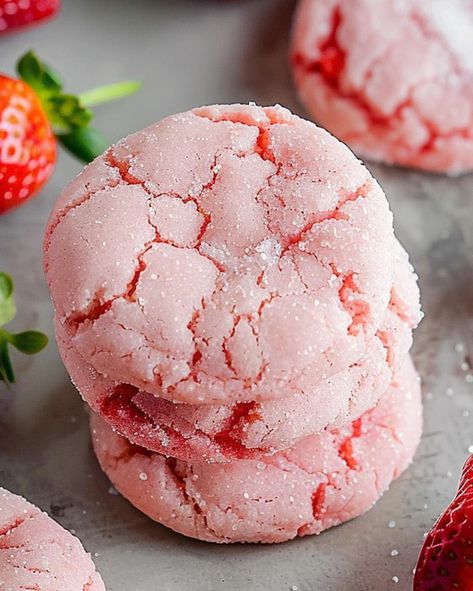 Delightful Strawberry Sugar Cookies Soft Strawberry Cookies, Fresh Strawberry Cookie Recipes, Easy Strawberry Cookies, Strawberry Shortcake Sugar Cookies, Fresh Strawberry Cookies, Strawberry Cookies Recipes, What To Make With Strawberries, Strawberry Cookie Recipe, Sugar Cookie Ideas