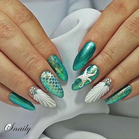 Vacation Nail Art, Sea Nail Art, Little Mermaid Nails, Beach Themed Nails, Mermaid Nail Art, Seashell Nails, Beach Nail Designs, Sea Nails, Unghie Nail Art