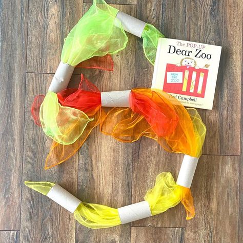 Simple play ideas! on Instagram: “🐍scarf pull🐍 This morning’s ‘Dear Zoo’ activity was a simple scarf pull task. We read the story together and then I modelled to Alfie…” Dear Zoo Activities, Zoo Activities, Dear Zoo, Sensory Wall, Story Activities, Simple Scarf, Daycare Crafts, Baby Sensory, Play Ideas