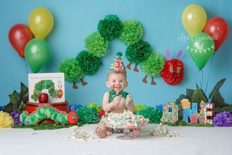 Hungry Caterpillar Cake, Baby First Birthday Themes, Hungry Caterpillar Birthday, Hungry Caterpillar Party, Bee Birthday Party, First Birthday Pictures, Second Birthday Ideas, First Birthday Party Themes, First Birthday Themes