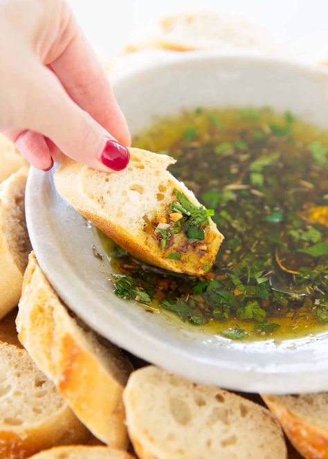 Best Bread Dipping Oil Recipe - I Heart Naptime Bread Dipping Oil Recipe Balsamic, Garlic Dipping Oil, Bread Dipping Oil Recipe, Dipping Oil Recipe, Bread Dipping Oil, Bread Dipping, Cooking Fails, Dipping Oil, Flavored Olive Oil