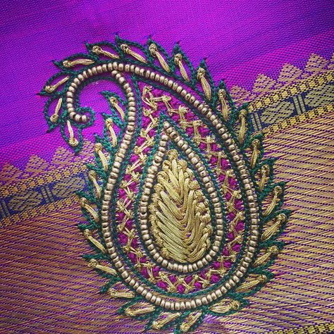 Mango Motif Aari Work, Motif Aari Work, Mango Embroidery, Mango Motif, Chudi Neck Designs, Mango Design, Embroidery On Sleeves, Patch Work Blouse Designs, Maggam Work Designs