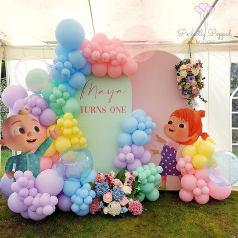 Essex Balloons & Events on Instagram: “🍉 IF OPPORTUNITY DOES’NT KNOCK, BUILD A DOOR 🍉 I LOVED creating this Cocomelon set up for my client yesterday! It was so dreamy and…” Cocomelon Balloon Decor, Coco Melon Theme Birthday Decoration, Cocomelon Balloon Arch, Coco Melon Birthday Party Ideas, Cocomelon Party Ideas For Girl, Cocomelon Decoration, Cocomelon Centerpieces, Cocomelon Theme Birthday Party, Cocomelon Party Ideas