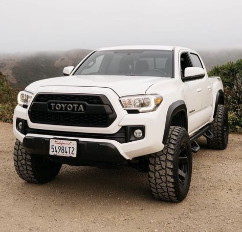 Toyota Tacoma Rims, Tacoma Rims, White Tacoma, Land Cruiser Pick Up, Taco Ideas, Toyota Tacoma Mods, Compact Pickup Trucks, Tacoma Toyota, Tacoma Mods