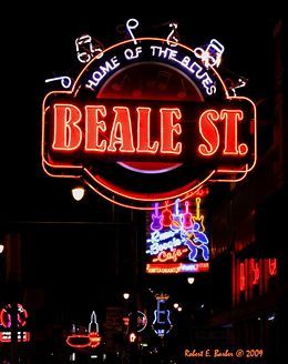 Memphis Tennessee Vacation, Beale Street Memphis, Tennessee Travel, State Of Tennessee, Beale Street, Tennessee Vacation, Vintage Neon Signs, Memphis Tennessee, Memphis Tn