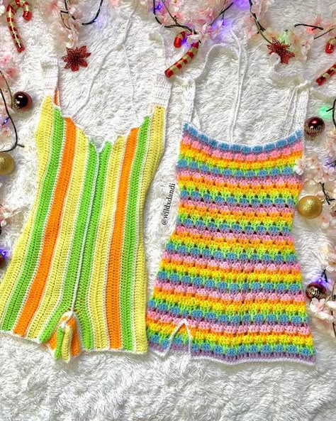 Crochet Overall Shorts, Crochet Two Piece Set Pattern, Crochet Romper Free Pattern Women, Crochet Two Piece Outfit Pattern Free, Crochet Set Pattern Free, Crochet Romper Adult Free Pattern, Crochet Overalls Free Pattern, Crochet Pajama Set, Crochet Sets Women