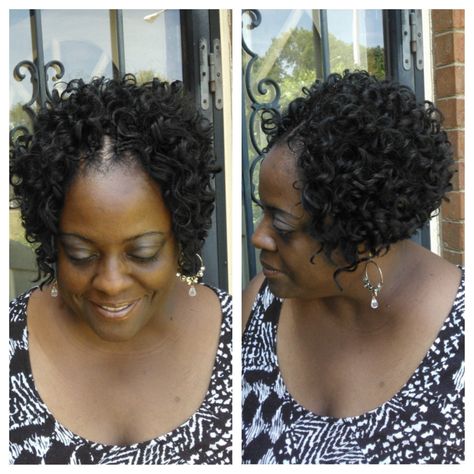 We can do this with crochet braids! Description from pinterest.com. I searched for this on bing.com/images Coils Hairstyles, Crochet Braids Freetress, Inspired Hairstyles, Short Crochet, Crochet Hairstyles, Curly Weave, Crochet Styles, Curly Crochet Hair Styles, Braiding Styles