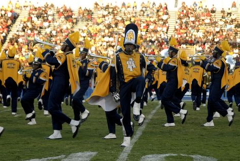 Hbcu College Aesthetic, Hbcu Aesthetic, Hbcu Band, Hbcu Life, Hbcu Colleges, Marching Bands, Book Edits, Sports Illustrated Covers, Business Manager