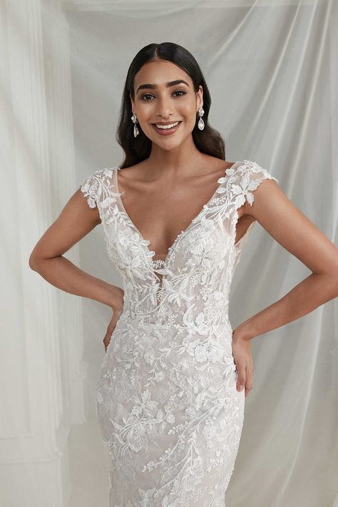 Justin Alexander - Style 88275: Lace Fit and Flare Wedding Dress with Cap Sleeves and Low Back Justin Alexander Bridal, Justin Alexander Wedding Dress, Sheath Wedding Dress Lace, Wedding Dress Cap Sleeves, Casablanca Bridal, Justin Alexander, Fit And Flare Wedding Dress, Elegant Bride, Lace Wedding Dress