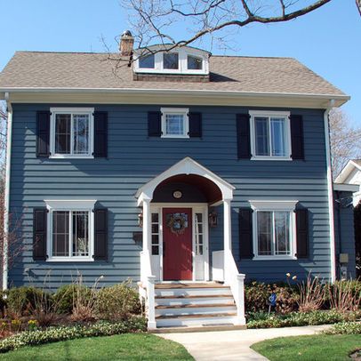 Blue Siding House, Farmhouse Exterior Colors, Blue Siding, Colonial House Exteriors, Home Styles Exterior, Black Shutters, House Shutters, Colonial Exterior, Colonial Style Homes