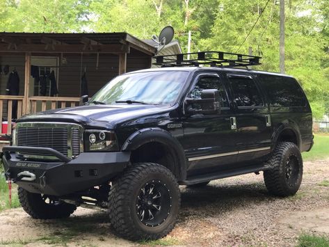 2005 Ford Excursion Limited 4x4 with Road Armor bumpers and 37's on  Fuel rims. 6 inch lift. Fuel Rims, Earth Roamer, Ford Excursion Diesel, 2005 Ford Excursion, Mud Trucks, Bug Out Vehicle, Built Ford Tough, Expedition Truck, Old Pickup Trucks