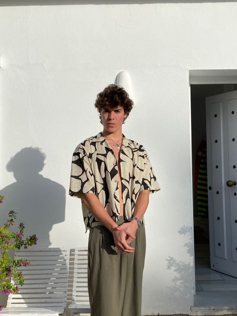 Mens European Summer Outfits, Tropical Aesthetic Outfit Men, Bali Men Outfit, Mens Tropical Vacation Outfits, Beach Outfit Men Aesthetic, Thailand Outfit Ideas Men, Mens European Fashion Summer, European Summer Outfits Men, Italian Aesthetic Fashion